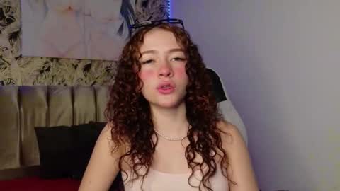 tinysophi online show from January 13, 10:15 pm