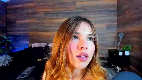 Snapshot of tinyw0nder chatting on October 29, 9:49 pm Instagram tinyw0nder online show from October 29, 9:49 pm