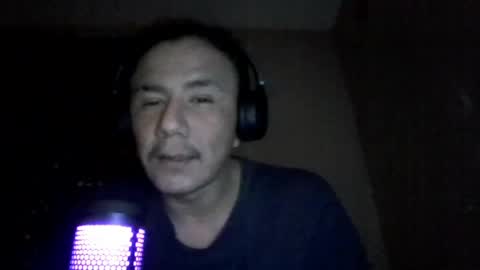 tinywolf0009 online show from May 6, 10:31 am