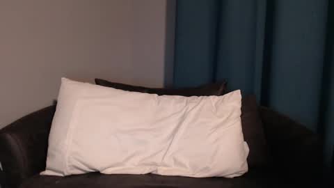 TinyyTina online show from December 15, 7:35 am