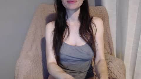 TinyyTina online show from February 5, 11:15 am