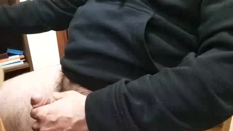 Snapshot of tiobelo chatting on March 9, 4:33 pm tiobelo online show from March 9, 4:33 pm