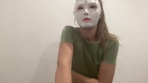 Tinks online show from October 31, 7:26 pm