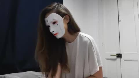 Tinks online show from November 11, 9:48 pm