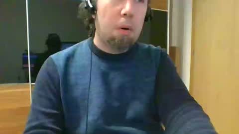 Tirolerboy27 online show from December 2, 1:13 pm