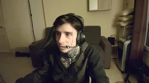 Snapshot of tiswillfuckup chatting on January 17, 6:55 pm tiswillfuckup online show from January 17, 6:55 pm