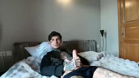 Snapshot of tiswillfuckup chatting on March 3, 12:00 pm tiswillfuckup online show from March 3, 12:00 pm