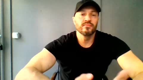titan_heart online show from June 30, 5:19 am