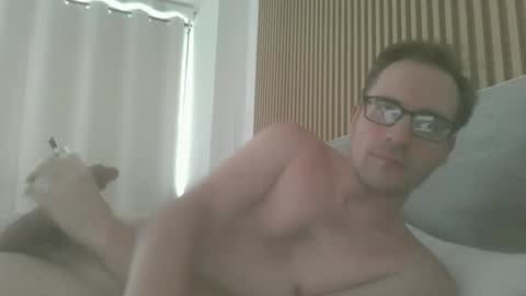 titlovercums online show from April 25, 12:02 am