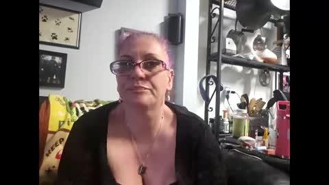 Tj online show from April 9, 5:07 pm