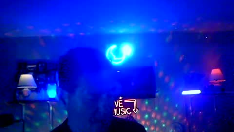 Snapshot of tkthedj chatting on June 25, 2:44 am TK online show from June 25, 2:44 am