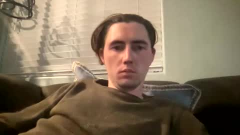 tlayne410 online show from December 14, 8:09 am