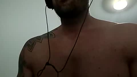 Snapshot of tlsamanite chatting on April 4, 2:47 pm tlsamanite online show from April 4, 2:47 pm