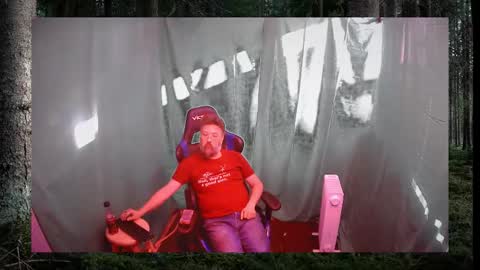 Snapshot of tmosmun chatting on November 1, 10:01 pm Tim online show from November 1, 10:01 pm