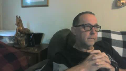 Vols online show from February 8, 7:05 pm