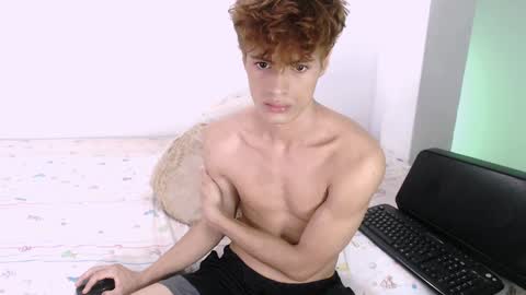 Snapshot of toadboys chatting on January 29, 12:01 am David online show from January 29, 12:01 am