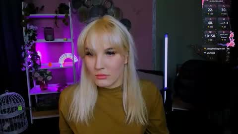 Snapshot of tobi_yours chatting on October 12, 7:02 pm tobi_yours online show from October 12, 7:02 pm