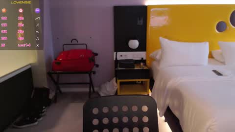 Snapshot of todd_dantes chatting on February 22, 3:03 pm Todd online show from February 22, 3:03 pm