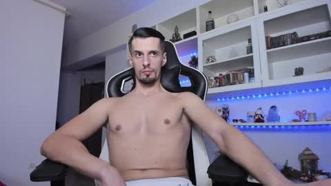 Todd online show from February 7, 10:41 pm