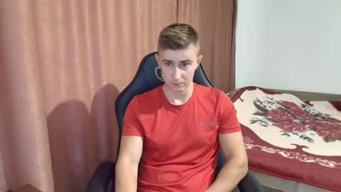 todhorny987 online show from March 3, 6:37 am