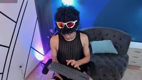 todoroki_g online show from November 17, 12:00 pm