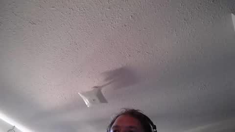 Toede online show from September 18, 5:26 pm