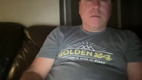 Snapshot of toggaman chatting on January 6, 5:52 am Joshua1983 online show from January 6, 5:52 am