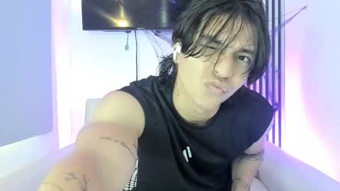 toji lee online show from October 26, 8:26 pm