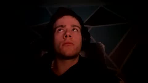 Snapshot of tokkel9999 chatting on March 10, 2:06 am Tokkel online show from March 10, 2:06 am