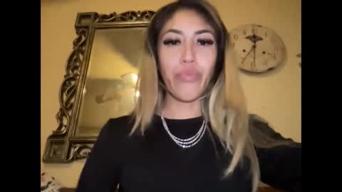 Snapshot of tokyo_honey_26 chatting on January 9, 7:50 pm Tokyo Honey online show from January 9, 7:50 pm