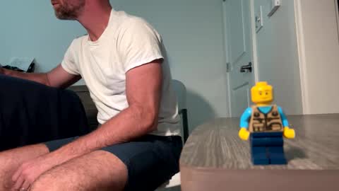 The Beekeeper online show from September 27, 9:42 pm