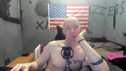 Snapshot of tolyadar chatting on March 10, 8:47 pm tolyadar online show from March 10, 8:47 pm