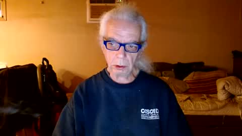 Snapshot of tom112292014 chatting on December 11, 12:55 pm tom112292014 online show from December 11, 12:55 pm
