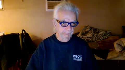 Snapshot of tom112292014 chatting on January 2, 2:57 pm tom112292014 online show from January 2, 2:57 pm