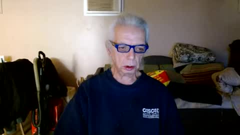 Snapshot of tom112292014 chatting on January 5, 5:30 pm tom112292014 online show from January 5, 5:30 pm