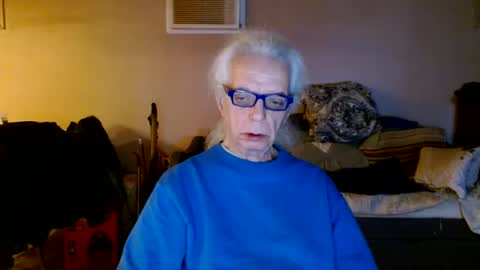 Snapshot of tom112292014 chatting on January 26, 5:34 am tom112292014 online show from January 26, 5:34 am