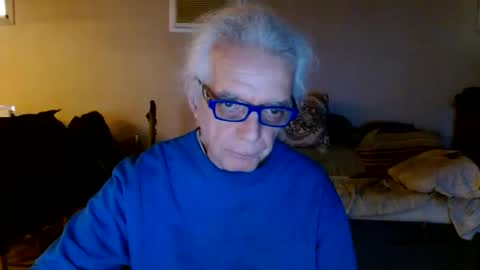 Snapshot of tom112292014 chatting on February 13, 5:33 pm tom112292014 online show from February 13, 5:33 pm