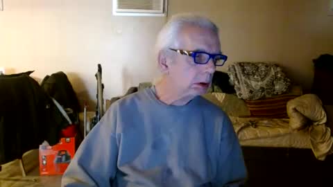 Snapshot of tom112292014 chatting on February 26, 7:05 pm tom112292014 online show from February 26, 7:05 pm