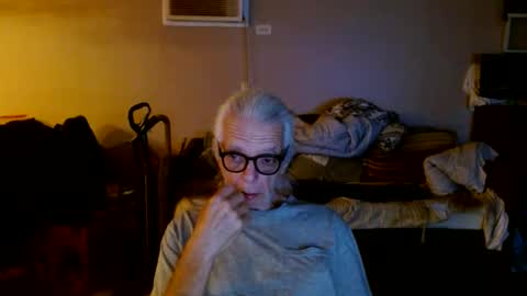 Snapshot of tom112292014 chatting on September 23, 12:46 am tom112292014 online show from September 23, 12:46 am