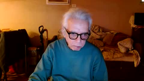 Snapshot of tom112292014 chatting on January 6, 5:05 pm tom112292014 online show from January 6, 5:05 pm