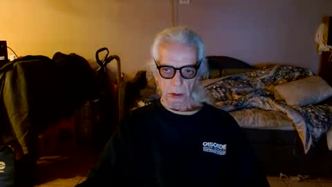 tom112292014 online show from March 29, 11:16 pm