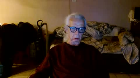 tom112292014 online show from May 14, 4:52 am