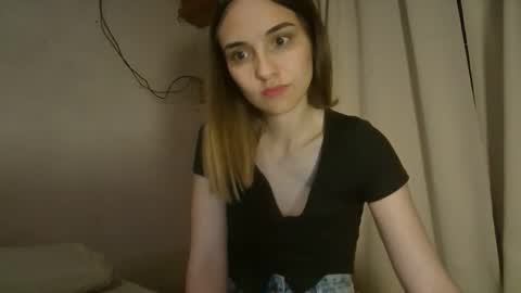 Snapshot of tom316972 chatting on October 14, 10:10 pm Flor online show from October 14, 10:10 pm