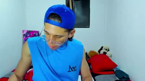 Tom Blue online show from July 22, 1:41 am