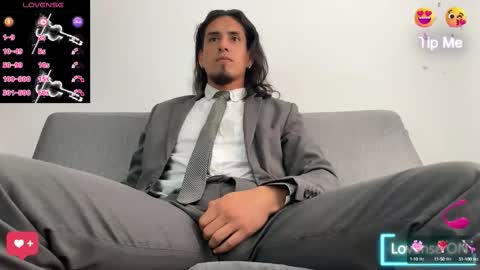 TOM online show from October 3, 6:49 pm