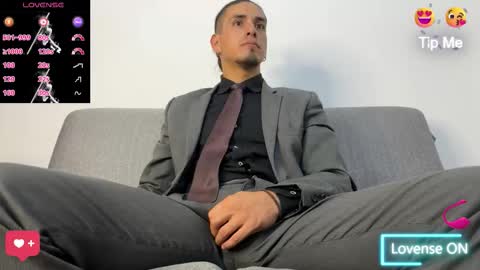 TOM online show from January 5, 6:33 pm