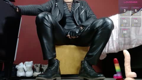 Tom online show from January 30, 11:01 am