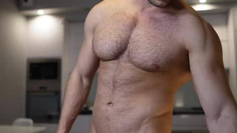 Tom online show from December 5, 6:15 pm