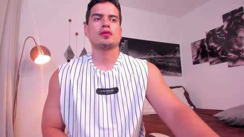 TOM MCKLEEIN  instagram online show from December 30, 3:24 pm