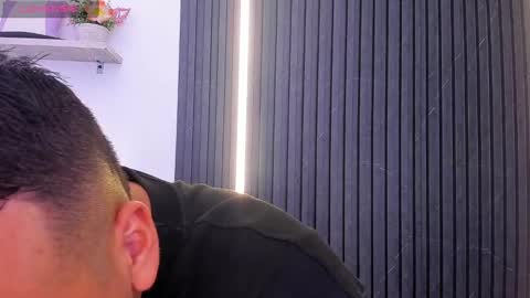 Tom muscle1 online show from September 29, 11:59 am